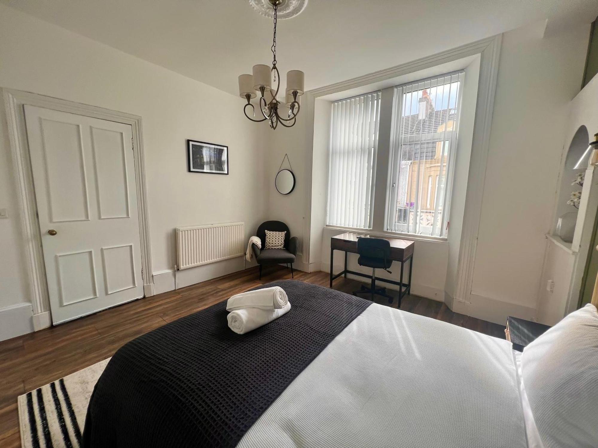 Spacious 3 Bedroom Home In Glasgow - Free Parking Esterno foto