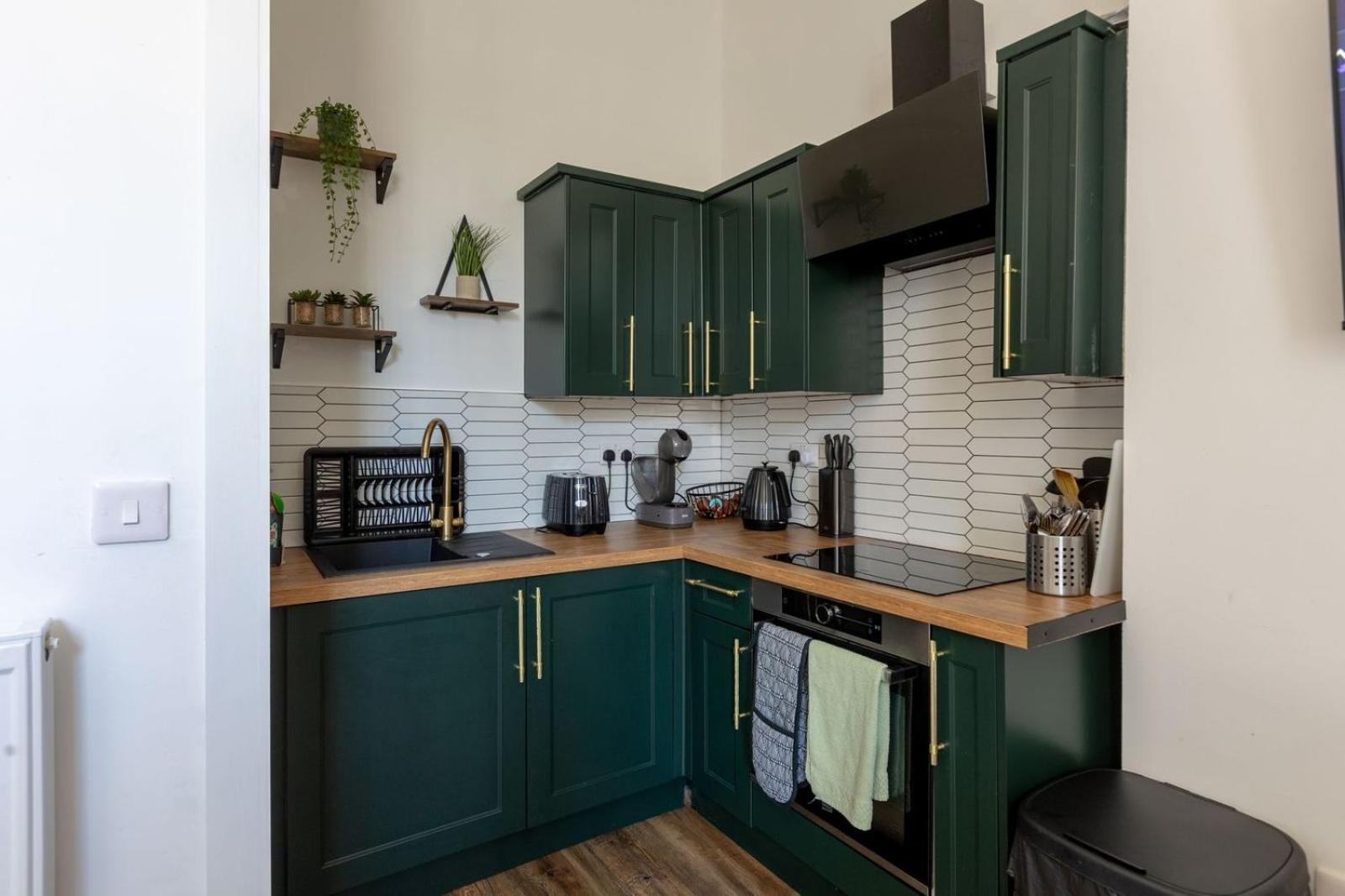 Spacious 3 Bedroom Home In Glasgow - Free Parking Esterno foto